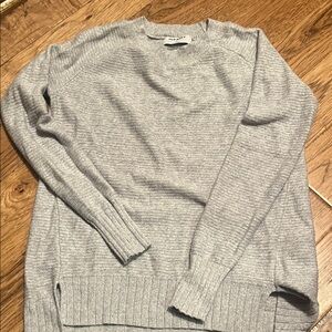 Old Navy Heather Gray Long Sleeve Top